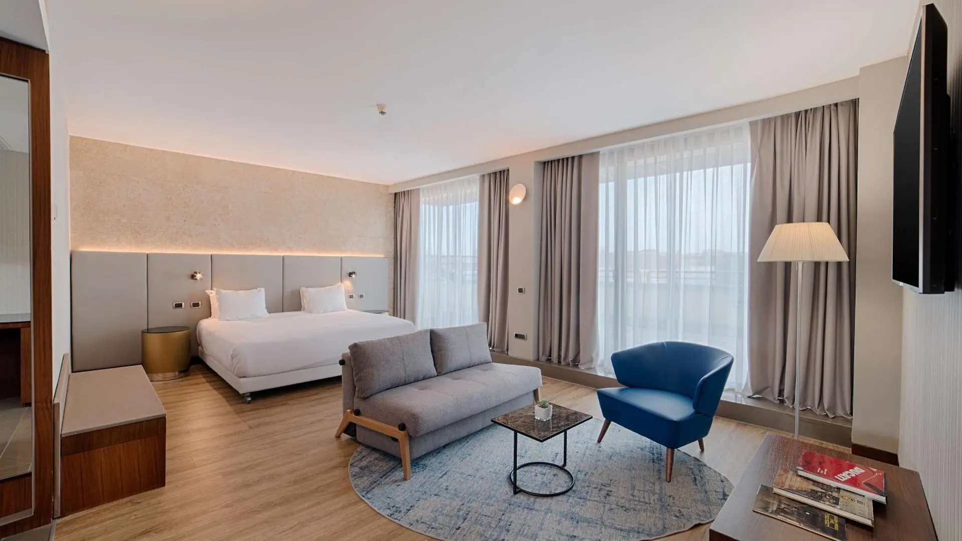 Nh Bologna De La Gare Hotel