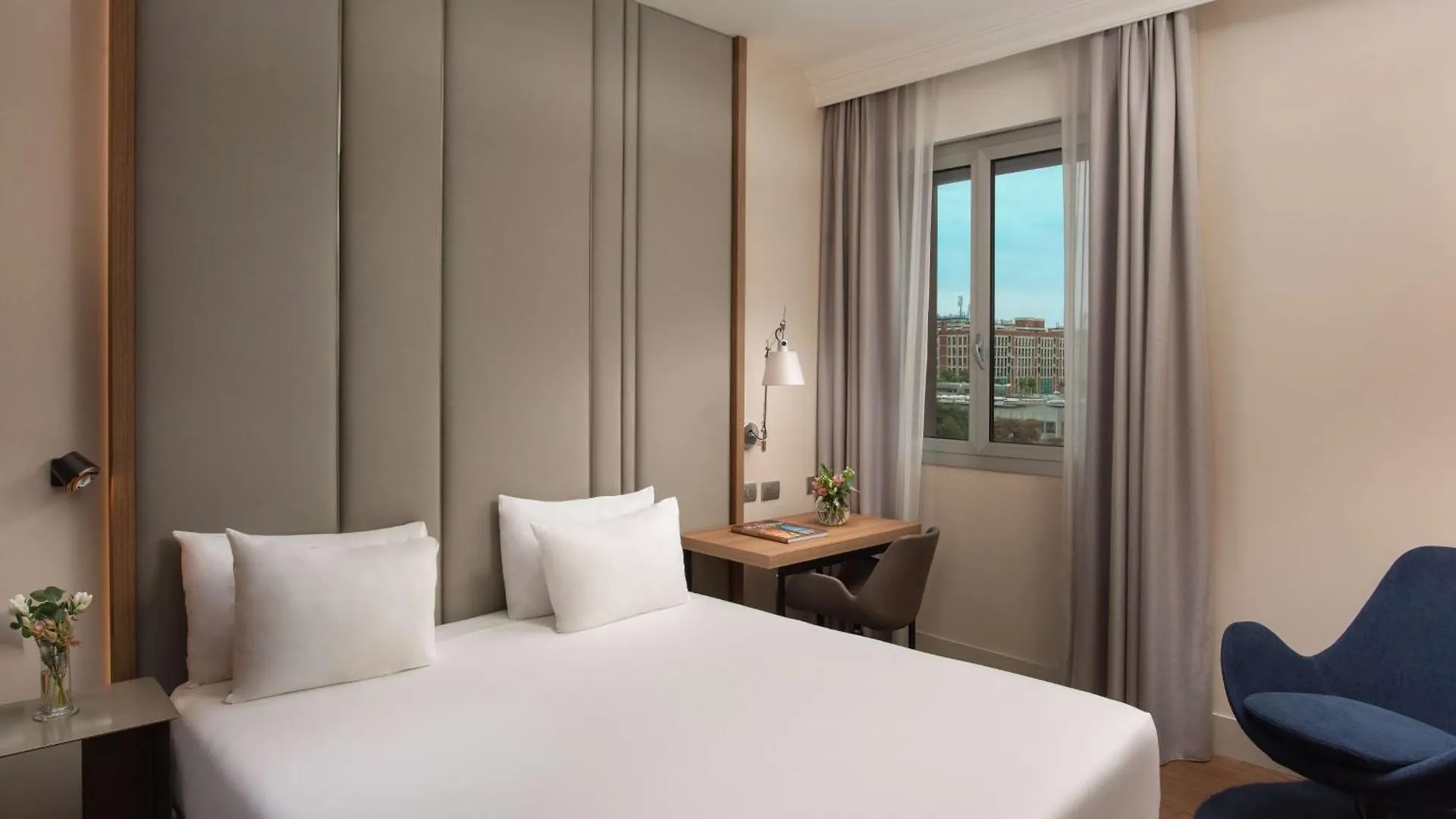Nh Bologna De La Gare Hotel