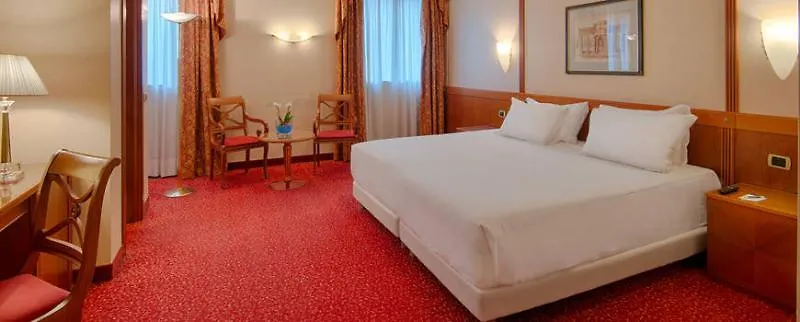 Nh Bologna De La Gare Hotel