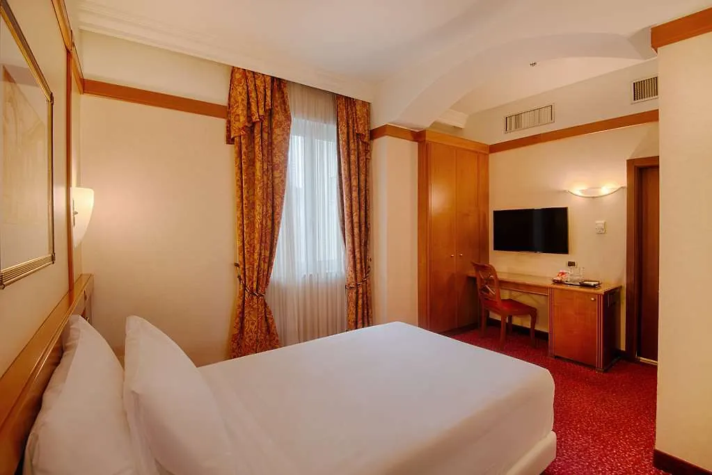 Nh Bologna De La Gare Hotel