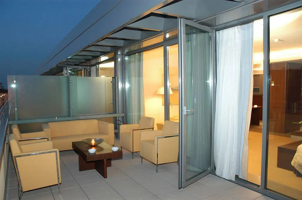 Nh Bologna De La Gare Hotel