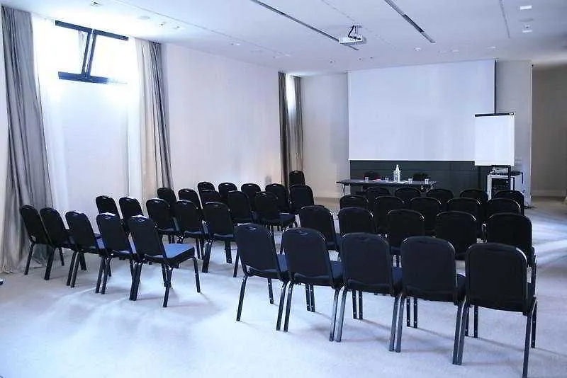 Nh Bologna De La Gare Hotel